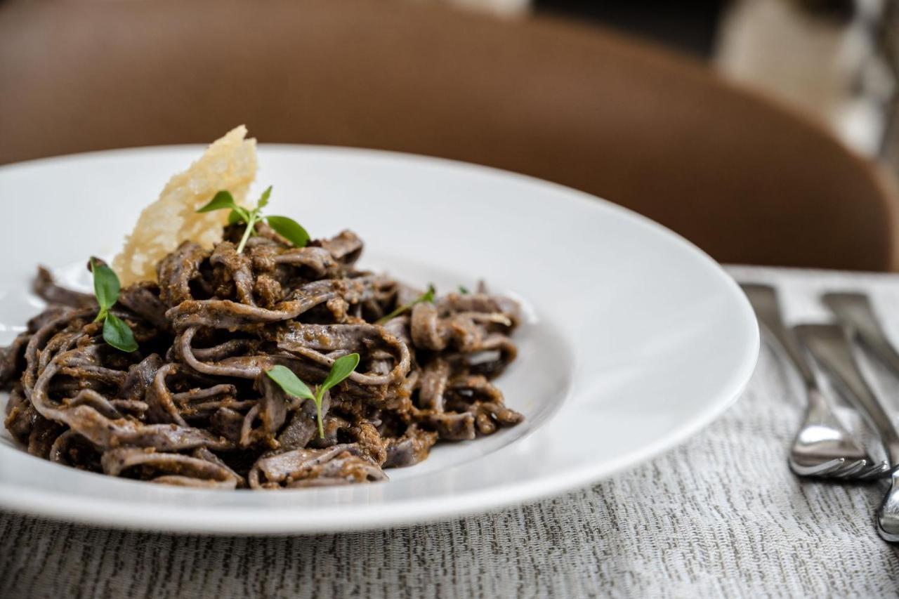 Alpholiday Dolomiti Wellness & Family Hotel ディマーロ エクステリア 写真