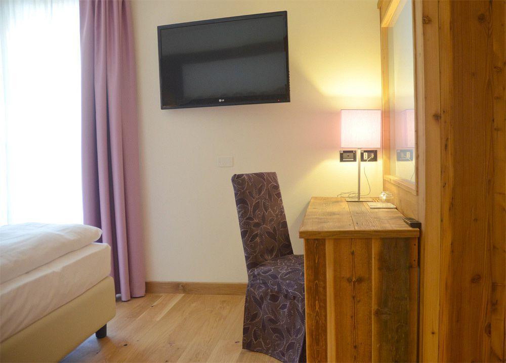 Alpholiday Dolomiti Wellness & Family Hotel ディマーロ エクステリア 写真