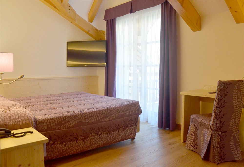 Alpholiday Dolomiti Wellness & Family Hotel ディマーロ エクステリア 写真