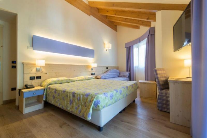 Alpholiday Dolomiti Wellness & Family Hotel ディマーロ エクステリア 写真