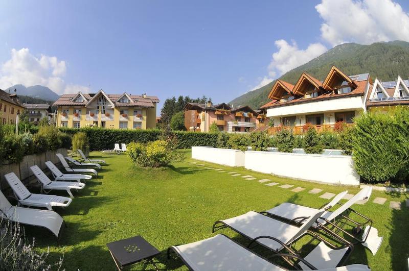 Alpholiday Dolomiti Wellness & Family Hotel ディマーロ エクステリア 写真